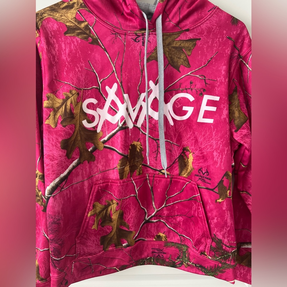 Realtree Xtra Colors, Rare, Unique, Limited, Pink Camo Hoodie, Savage Graphic, M - Picture 2 of 6
